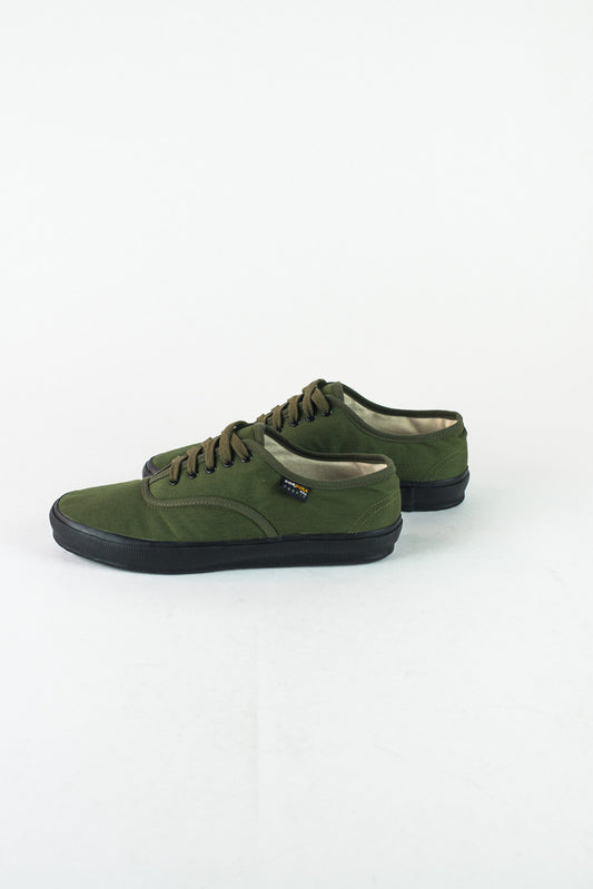 1940'S US NAVY MILITARY TRAINERS - OLIVE