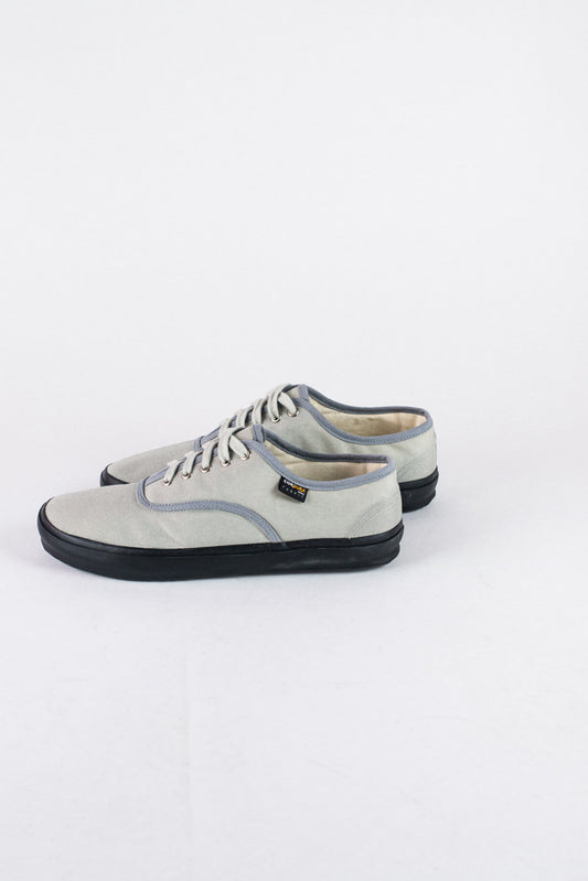1940'S US NAVY MILITARY TRAINERS - GREY
