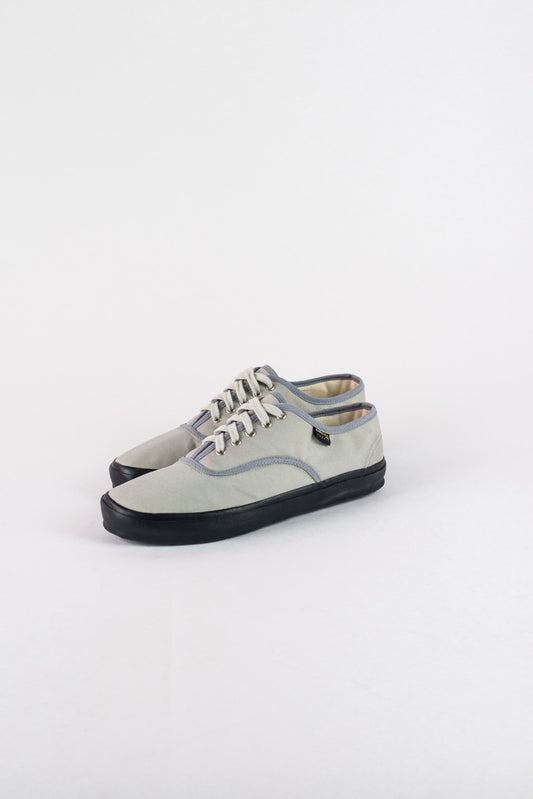 1940'S US NAVY MILITARY TRAINERS - GREY